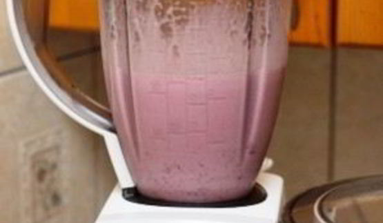 коктейль с клубникой