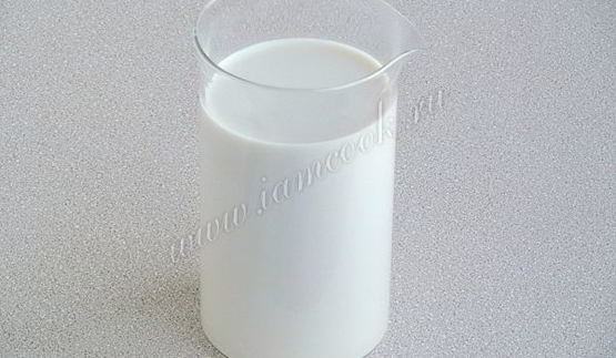 коктейль с ликером амаретто и мороженым