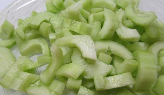 огуречный лед с мятным сиропом