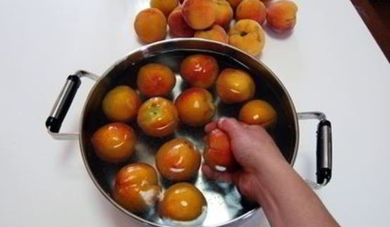 персики в сиропе