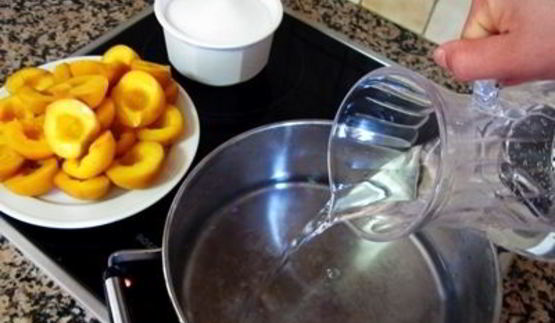 персики в сиропе