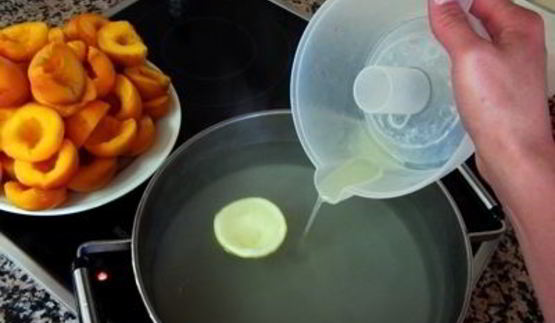 персики в сиропе