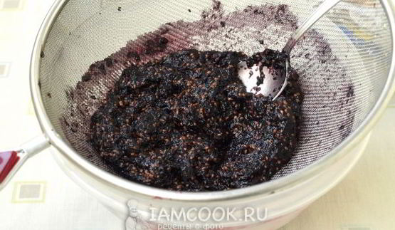 творожный коктейль на ряженке с шелковицей