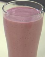 Ягодный коктейль с авокадо