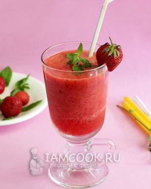 Ягодный коктейль с мятой
