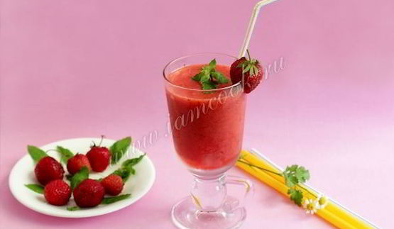 ягодный коктейль с мятой