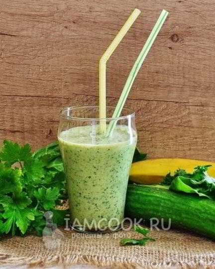 Рецепт зеленого коктейля на греческом йогурте