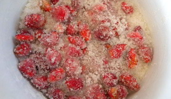 земляничный сироп