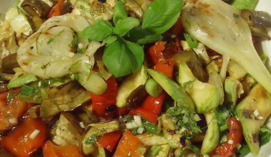 гриль-салат летние овощи