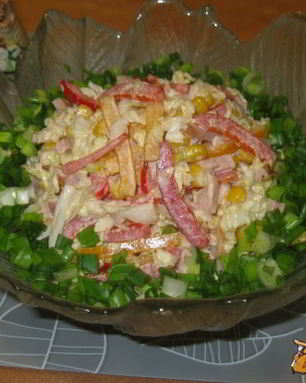 Капустный салат с ветчиной