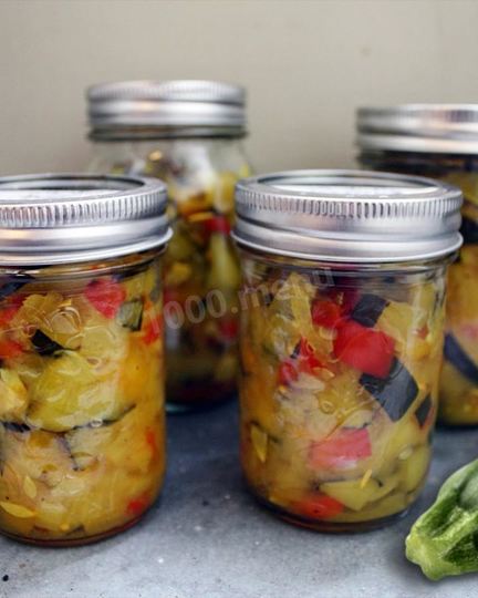 Рецепт острого салата из кабачков на зиму