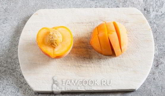 постный салат с ананасом