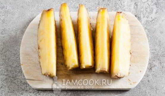 постный салат с ананасом