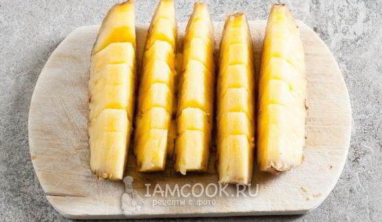 постный салат с ананасом