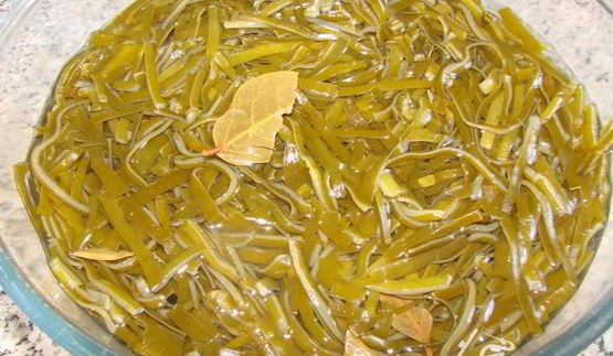 салат дальневосточный из свежемороженой морской капусты