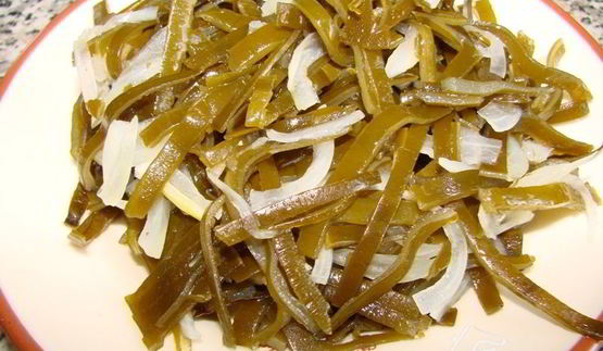 салат дальневосточный из свежемороженой морской капусты