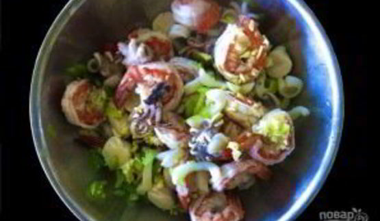 салат дары моря