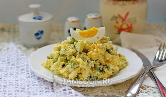 салат из черемши и плавленного сыра