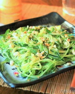 Салат из огурцов по-азиатски