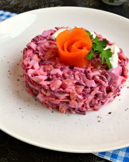 Рецепт салата из свеклы с яйцом и сыром