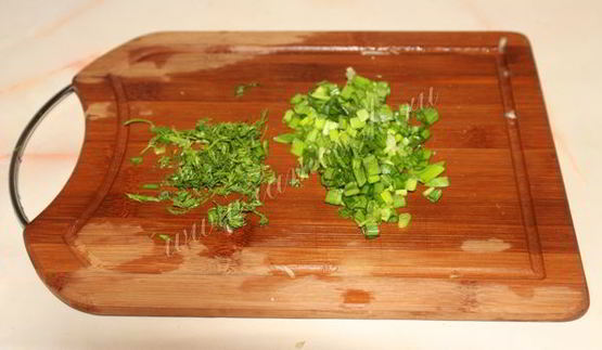 салат из свежей капусты с яблоком и морковью