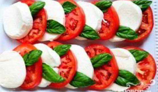 салат капрезе