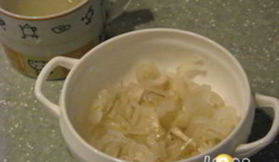 салат остренький кальмар