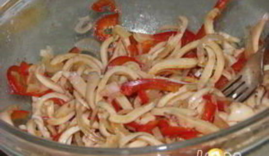салат остренький кальмар
