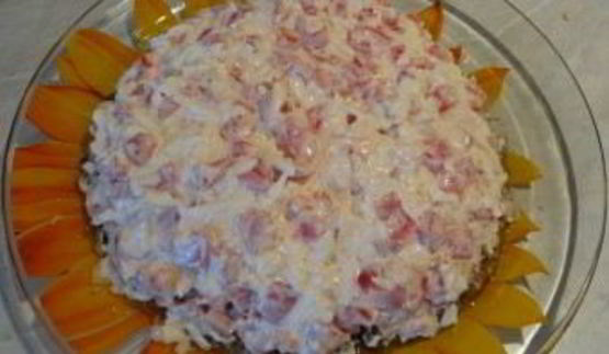 салат подсолнух с ветчиной