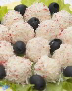 Салат Рафаэлло с крабовыми палочками