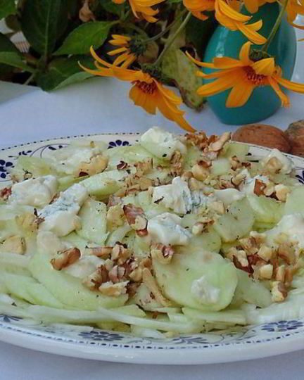 Рецепт салата с фенхелем и голубым сыром