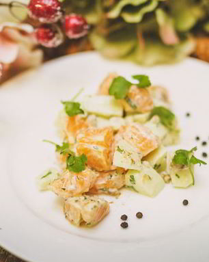 Салат с мандаринами и орехами