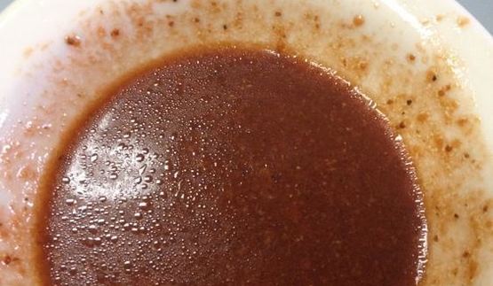 салат с семгой и помидорами под гранатовым соусом