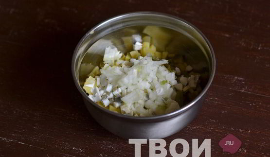 салат с слабосоленой семгой