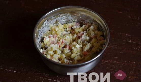 салат с слабосоленой семгой