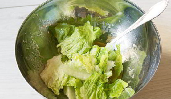 салат с тунцом и авокадо