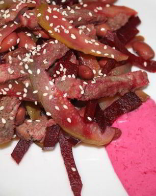 Салат с языком под свекольным соусом