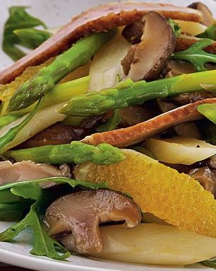 Салат с запеченной уткой и апельсинами