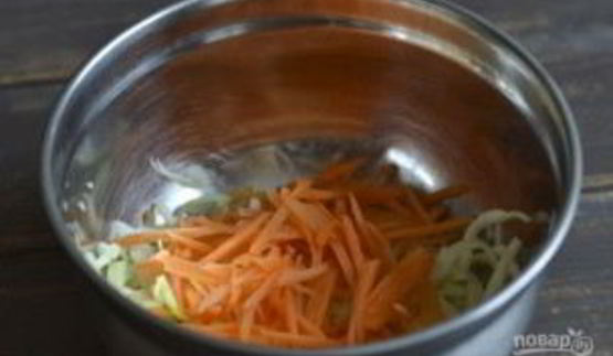 салат со свежей морковью