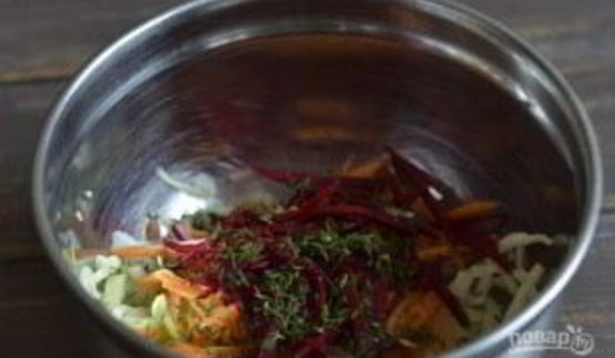 салат со свежей морковью