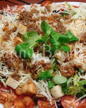 Салат Цезарь с креветками