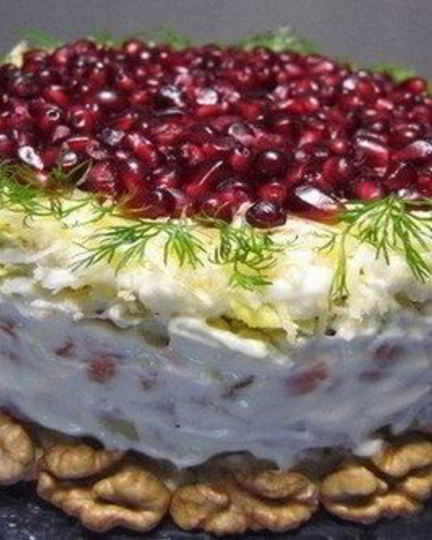 Рецепт слоеного салата красная шапочка с куриной грудкой
