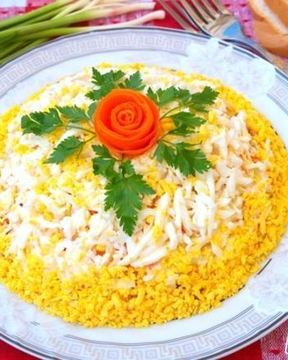 Слоеный салат с курицей