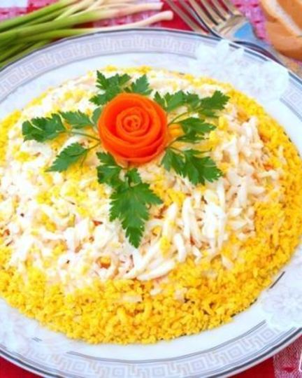 Рецепт слоеного салата с курицей