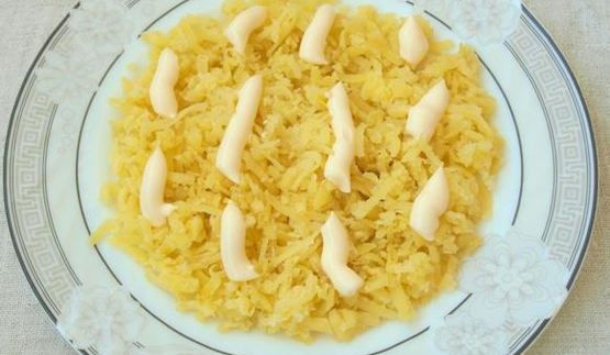 слоеный салат с курицей