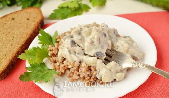 грибной соус со сметаной