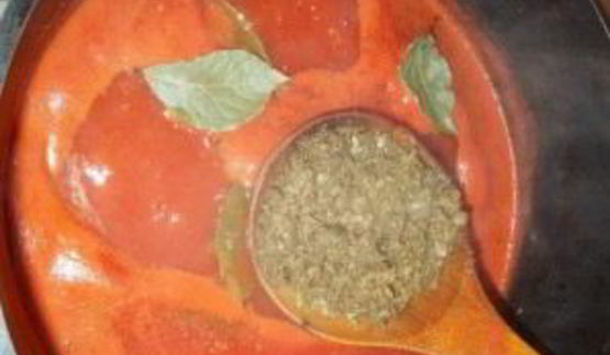 острый томатный соус