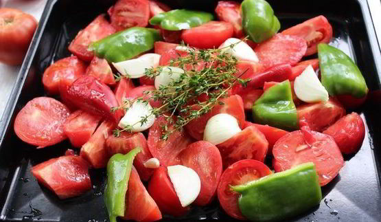 томатный соус из запеченных овощей