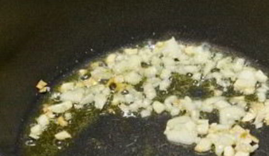 томатный соус с базиликом