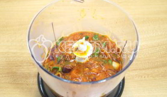 томатный соус с луком